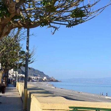 I Tesori Del Mare Panzió Letojanni Kültér fotó